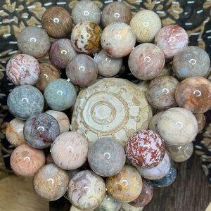 Coral Jade 15mm (price for one)